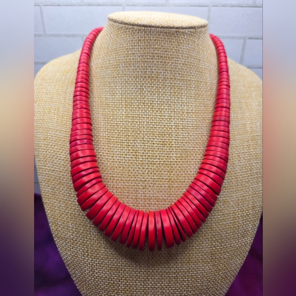 Vintage Jewelry - Vintage Red Wood Disk Necklace